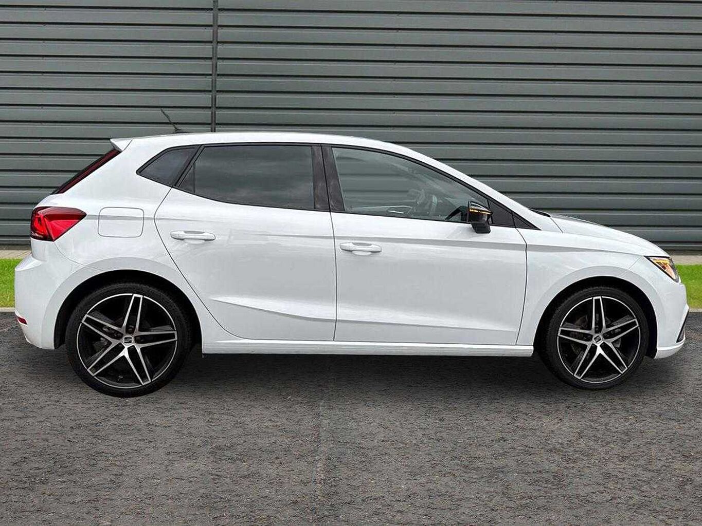 SEAT Ibiza 1.0 TSI 110 FR Edition 5dr