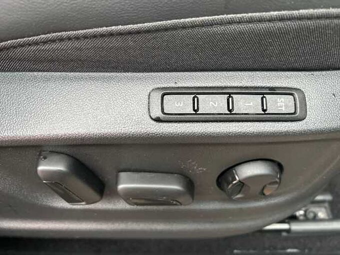 SEAT Ateca 1.5 TSI EVO FR Black Edition 5dr DSG